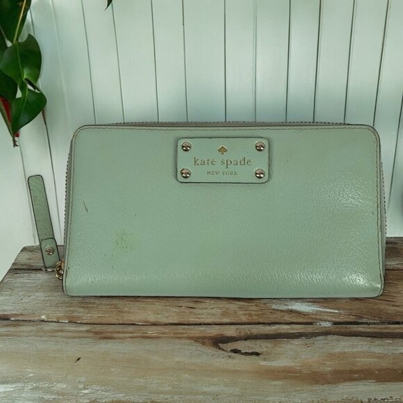 Kate Spade Wellesley Neda Wallet Large Zip Mint Mojito Green Leather WLRU-1153 - Picture 1 of 15